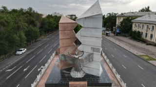 «ТӘУЕЛСІЗДІК ТАҢЫ» – 1986 ЖЫЛҒЫ ЖЕЛТОҚСАН  ОҚИҒАСЫНА АРНАЛҒАН ЕСКЕРТКІШ