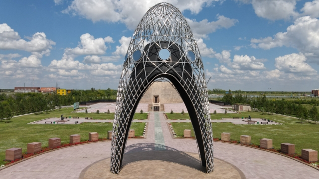 «АЛЖИР»  МЕМОРИАЛДЫ КЕШЕНІ