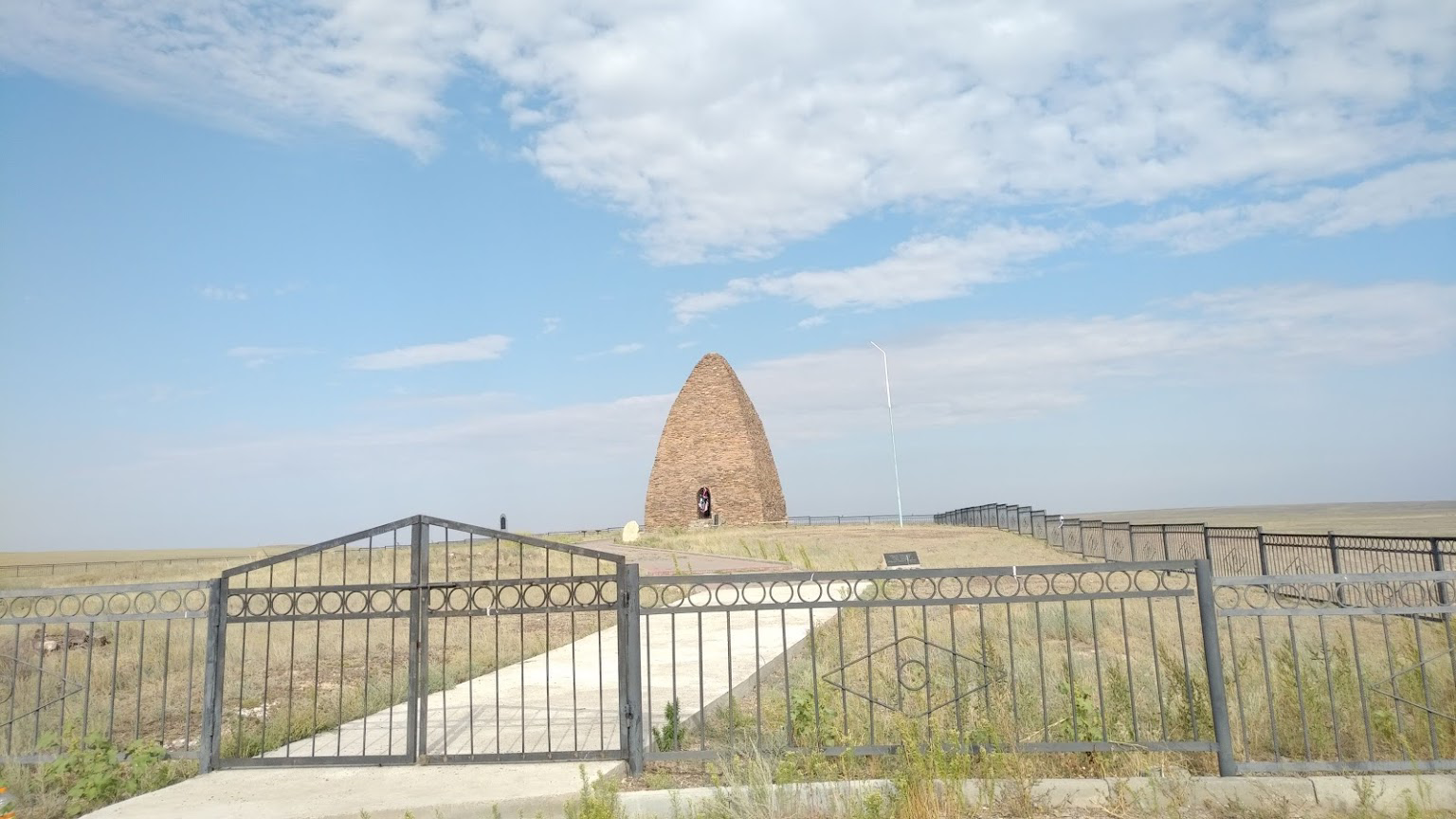 Қозы Көрпеш пен Баян сұлу мазары