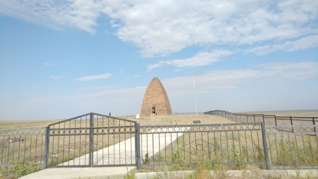 Қозы Көрпеш пен Баян сұлу мазары