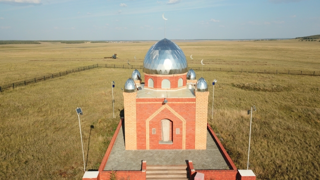 Уәли хан кесенесі