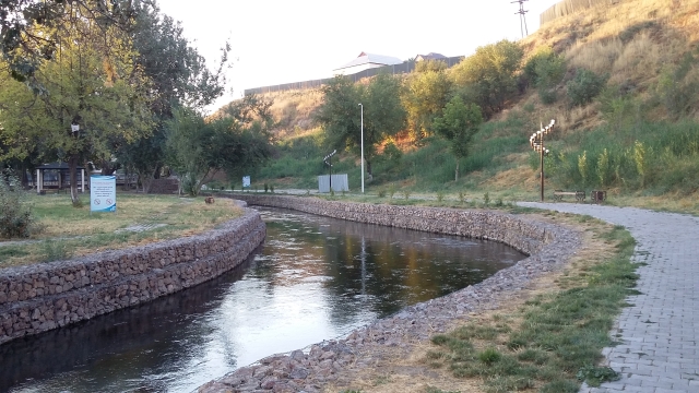 Қошқар ата кесенесі мен бұлағы